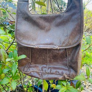 HOBO Flap over crossbody brown